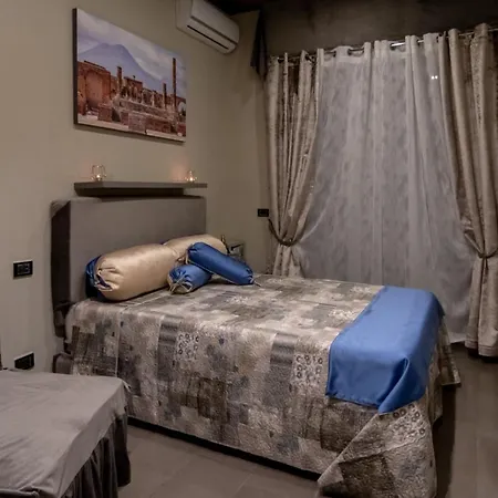 Domus Vesuvio לינה וארוחת בוקר 4*