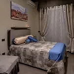 Domus Vesuvio B&B 4*