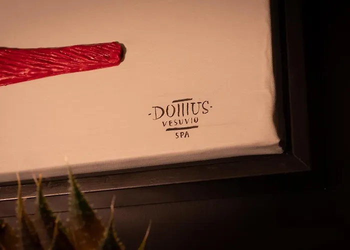 Domus Vesuvio Couette-café 4*